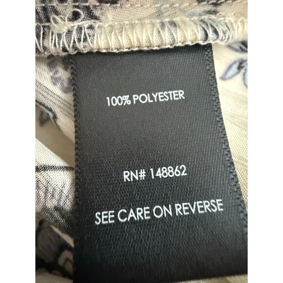 Torrid Size 2 - Picture 4 of 9